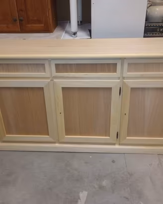 Credenza a 3 Porte Grezza Nuova