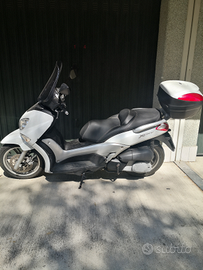 Yamaha x-city 250