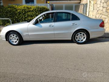  Mercedes classe E 220