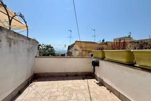 2 LOCALI A PROCIDA