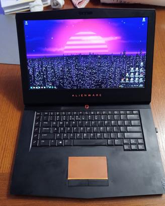 Dell Alienware 15 R3 - WINDOWS 11