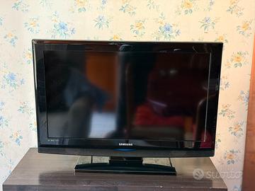 Tv samsung hd 32 pollici dvb t2