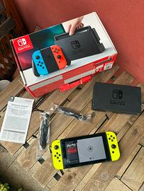 Nintendo switch giallo