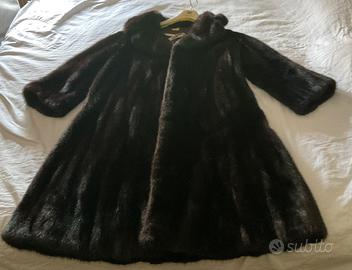 Pelliccia di visone nero
