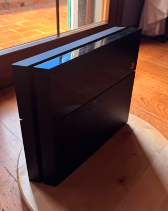Sony PS4 Fat 500 GB – Firmware 7.50 – Cavo incluso