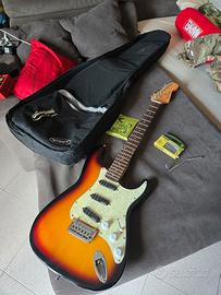Chitarra Elettrica M.J. Douglas SST72 + Accessori