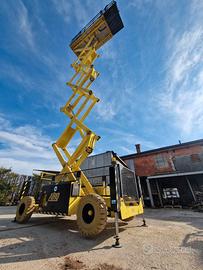 Piattaforma aerea verticale elettrica.