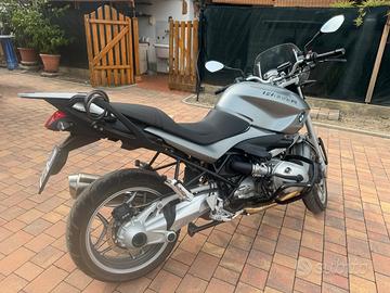 BMW R1200R