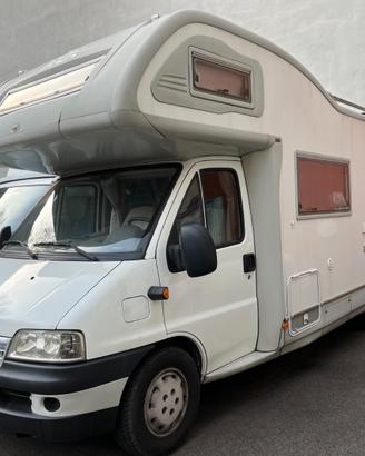 Camper Arca GLT715 mansardato