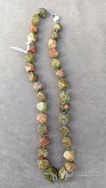 collana in pietra 