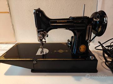 Singer Featherweight 221

Macchina Da Cucire