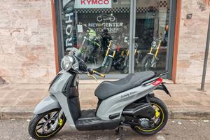 Piaggio Carnaby Cruiser 300