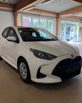Toyota Yaris 1.0 5 porte Comfort R.Camera