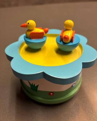 Carillon in legno con paperette calamitate