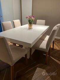 Tavolo laccato allungabile