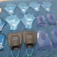 pinne piedi e mani, cuffie, occhialini