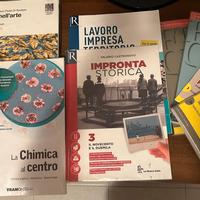 Libri liceo scientifico quinto anno