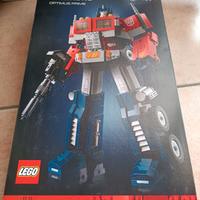 Lego Optimus Prime 10302
