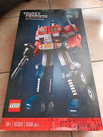 Lego Optimus Prime 10302