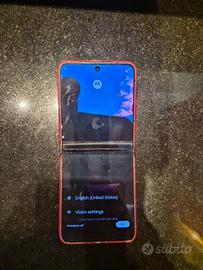 Motorola Razr 40 Ultra con display da sostituire