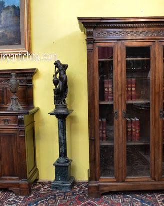 Libreria a tre ante stile Neorinascimento