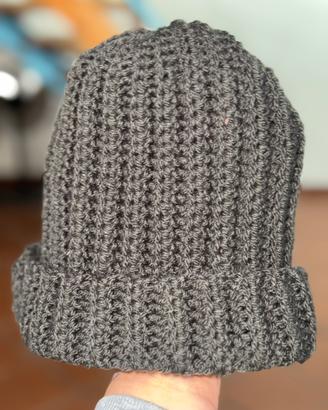 Cappello all’uncinetto fatto a mano 🧶