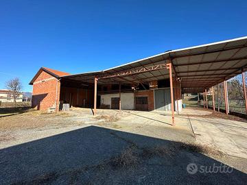 NOLE (TO) - Fabbricato indipendente uso magazzino/