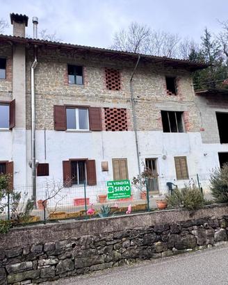 Borgo Scubla - Bifamiliare con corte privata e...