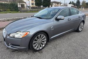 Jaguar XF 2.7D V6 Premium Luxury