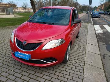 Lancia Ypsilon 1.2 69 CV 5 porte GPL Ecochic Gold