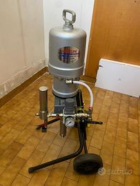 Pompa per verniciatura marca Ivata