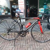 bici Pinarello paris in carbonio