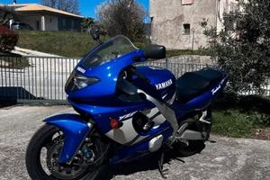 Yamaha yzf 600 r6