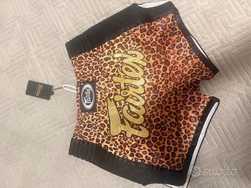 pantaloncini taglia L