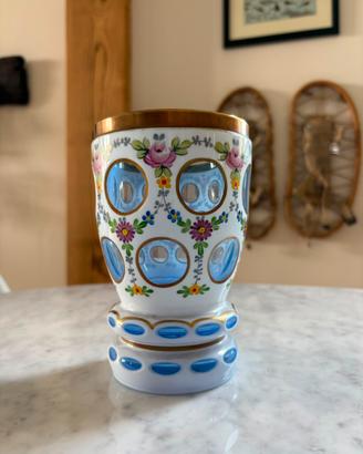 Vaso vintage in vetro opalino