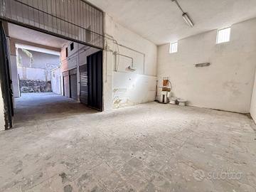 Garage 40 mq (Via De Caro - OGNINA)