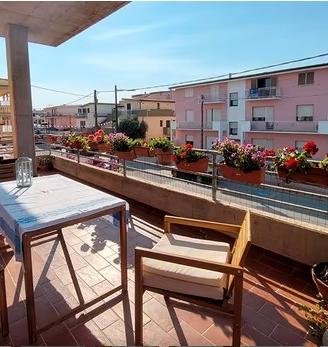 Appartamento a La Caletta zona centrale