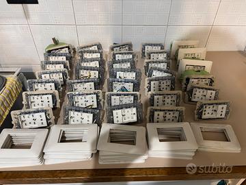 Prese 4Box per placca Bticino Matix