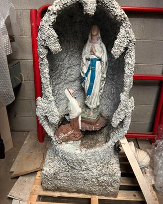 Statua Madonna con grotta
