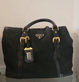 Prada a mano 