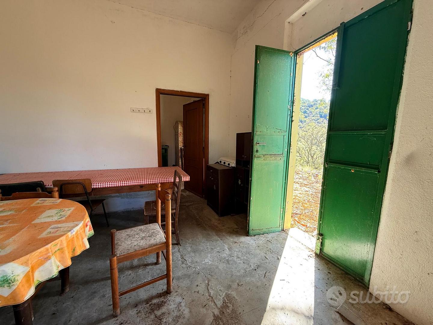 Locale di sgombero su lotto di 3000 mq - Altro