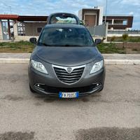 Lancia ypsilon metano ecochic