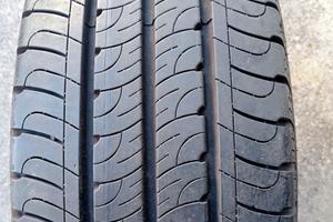 Ruote complete Ford Transit 215 65 R15C 104/102T