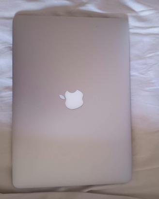 Apple MacBook Air 13" 2015 8gb ram