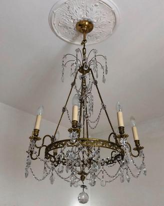 Lampadario 8 luci struttura in bronzo e cristalli.