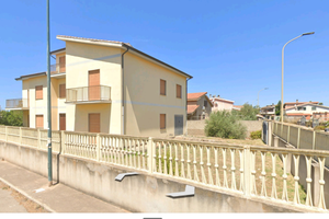 Locale polifunzionale 150 mq