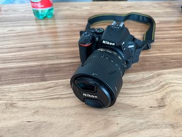 Nikon D 5600 obiettivo 18-105 originale