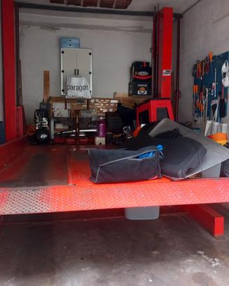 ponte sollevatore garage