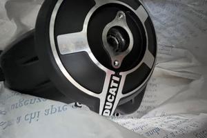Vari pezzi Ducati scrambler 800