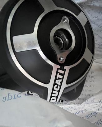 Vari pezzi Ducati scrambler 800